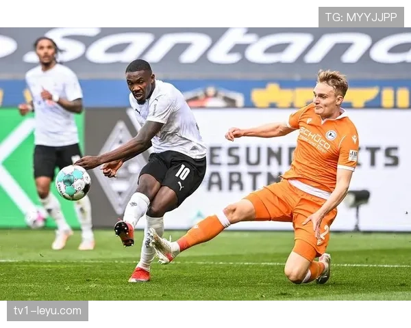 门兴格拉德巴赫高压逼抢战术引领德甲新潮流，表现引人瞩目