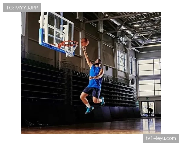 反击利器：尼科·威廉斯在攻防转换中的作用