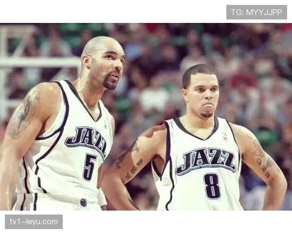 德隆·威廉姆斯无球效率下滑，对比保罗组织影响力差距显现